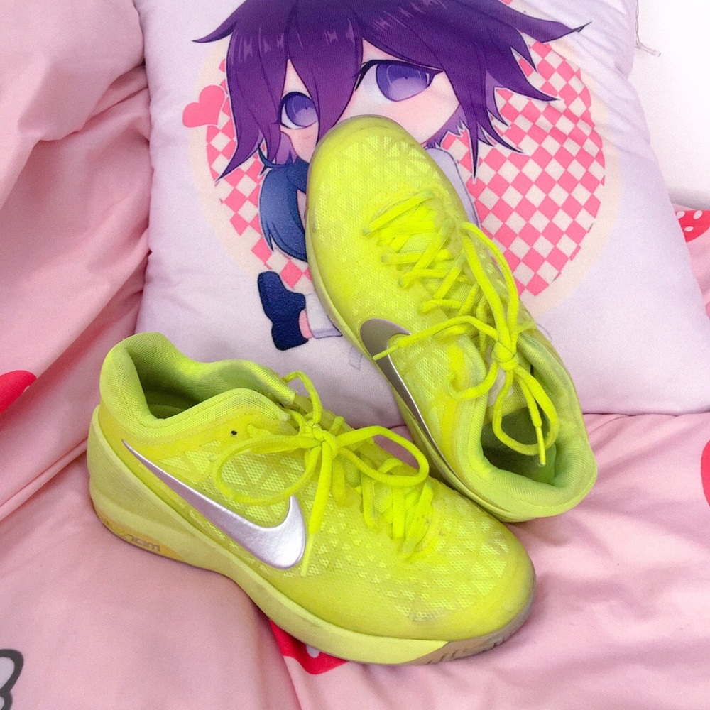 Nike Neon Yellow Tennis Sneakers
